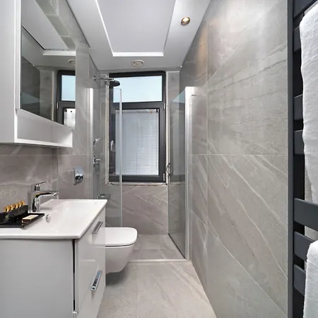 Plat Taksim Hotell 4*